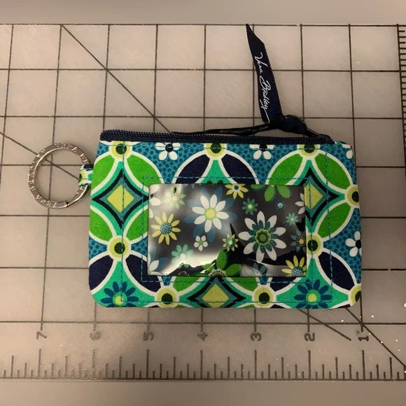 Vera Bradley Daisy Daisy 2 Piece Accessories Set - Picture 4 of 6